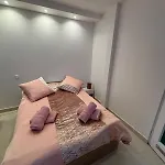 Brooklyn Rose Apartment