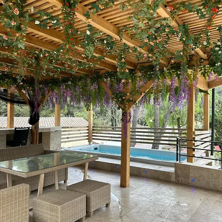 Brooklyn Rose Διαμέρισμα *